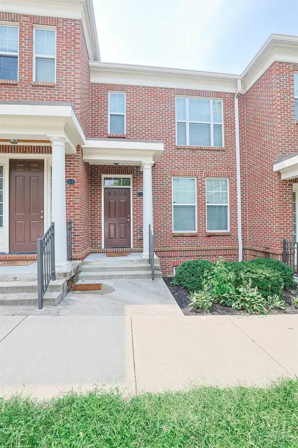 211 E Rochelle Street, Cincinnati, OH 45219