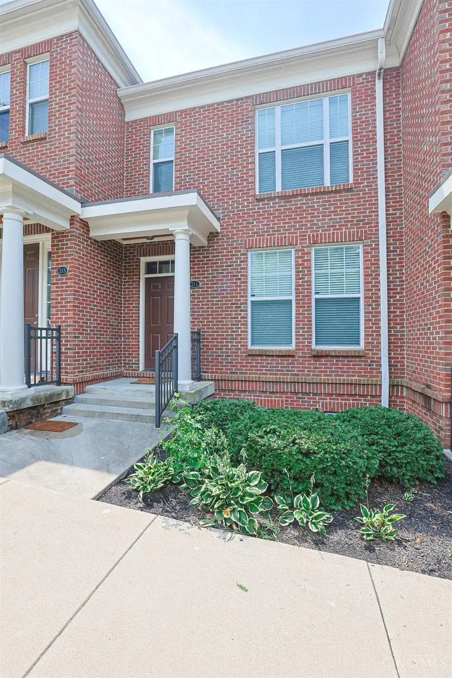 211 E Rochelle Street, Cincinnati, OH 45219 - #2
