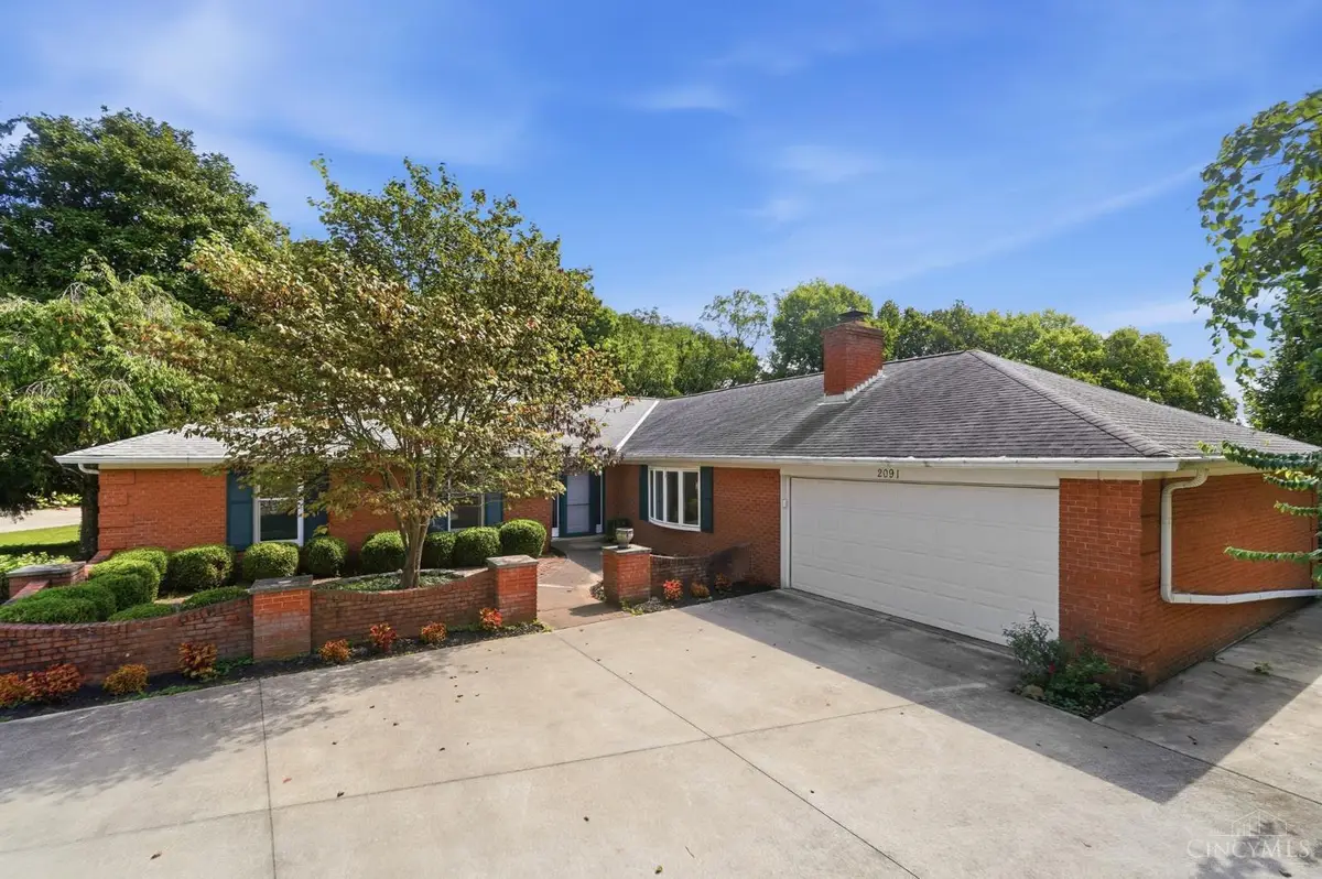 2091 Harrowgate Hill Lane, Fairfield, OH 45014 - #1