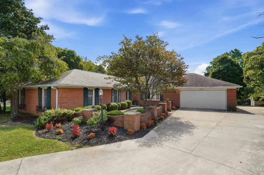 2091 Harrowgate Hill Lane, Fairfield, OH 45014 - #2