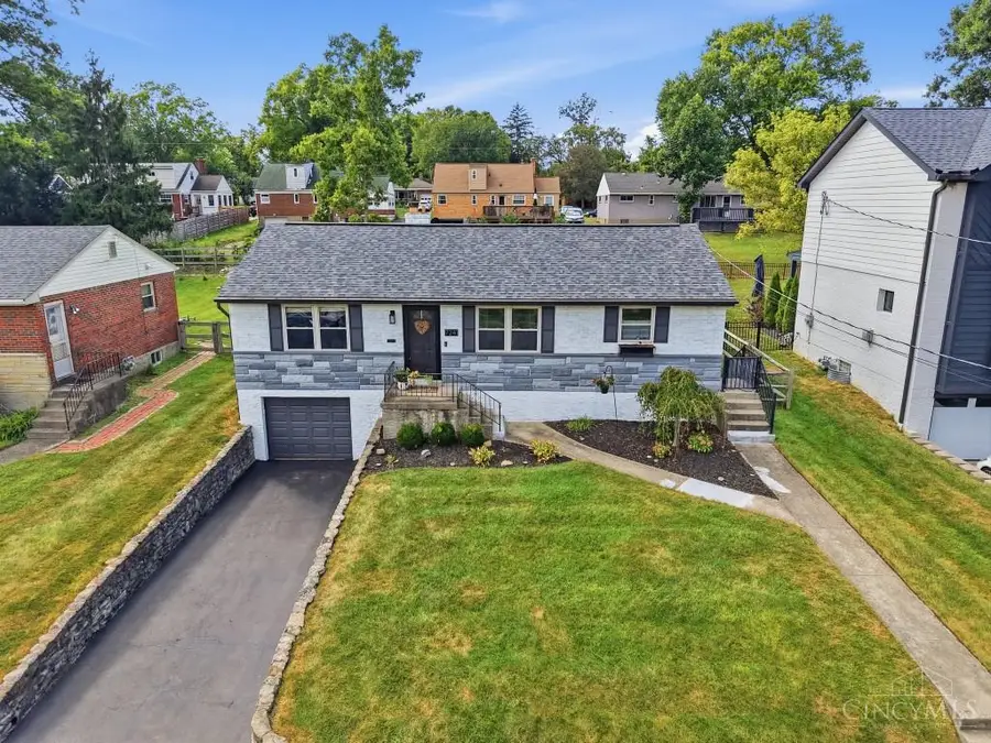 7241 Berwood Drive, Madeira, OH 45243 - #2