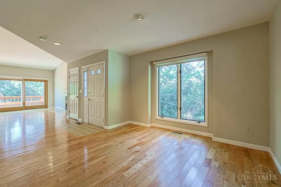 699 Totten Way, Cincinnati, OH 45226 - #3