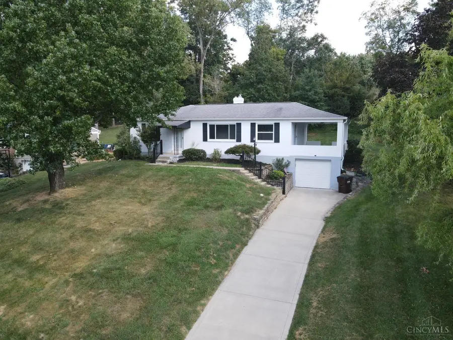 9512 Waxwing Drive, Blue Ash, OH 45241 - #2