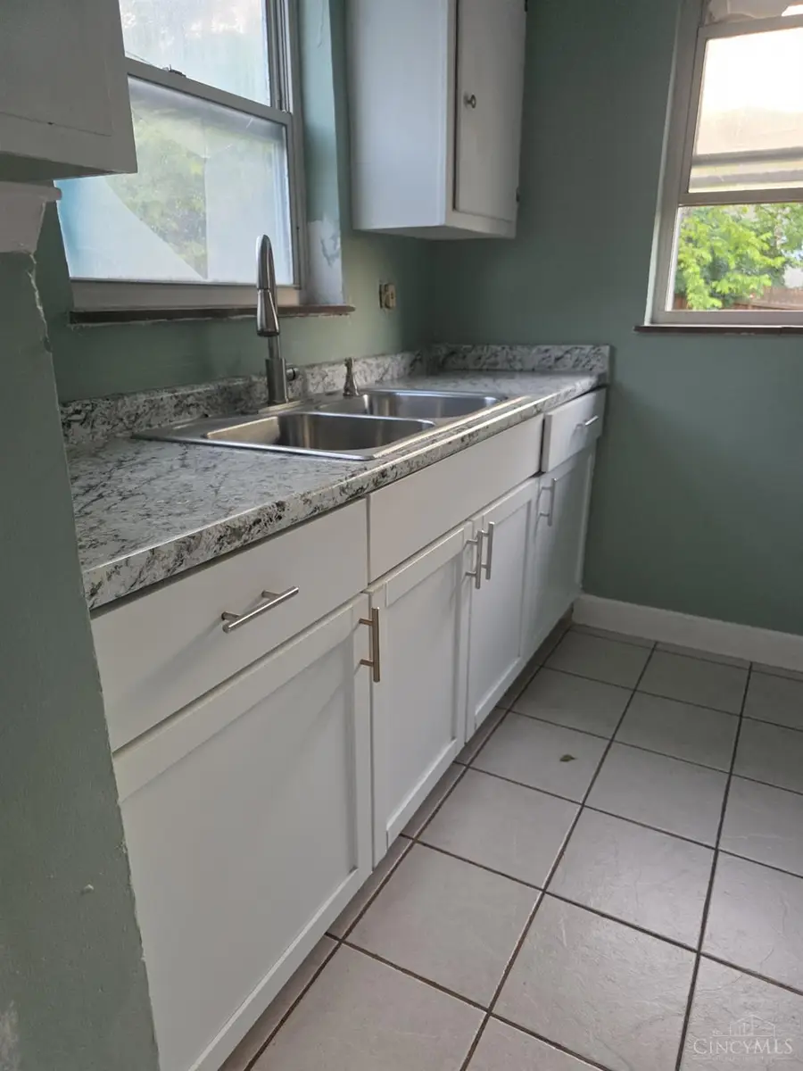 1223 Mckeone Avenue, Cincinnati, OH 45205 - #2