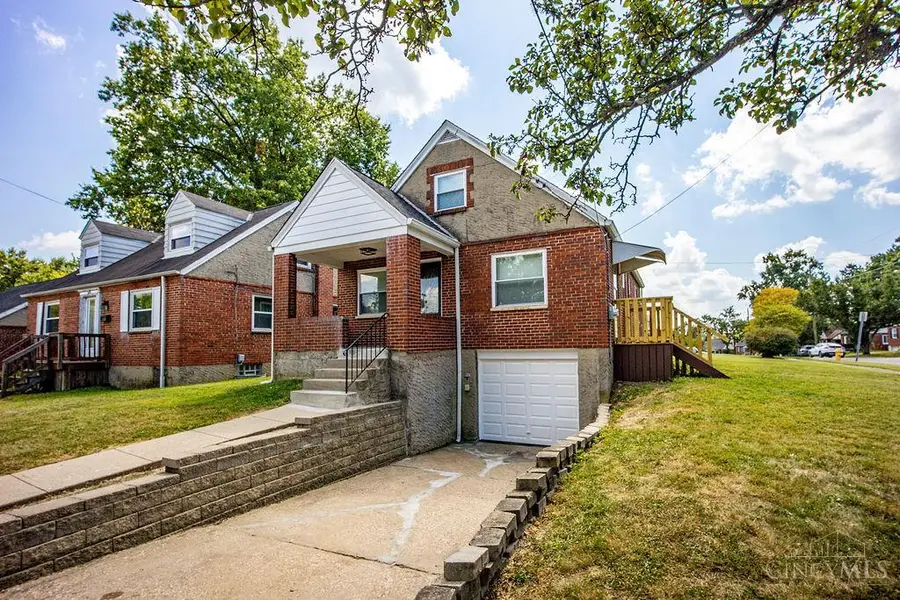 3676 Allview Circle, Cincinnati, OH 45238 - #3