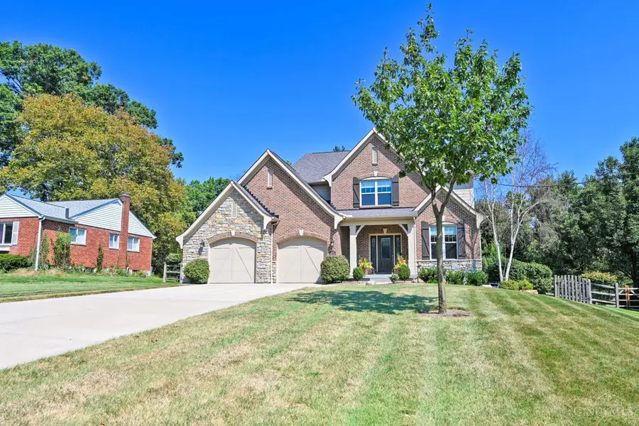 7320 Miami Hills Drive, Madeira, OH 45243 - #3