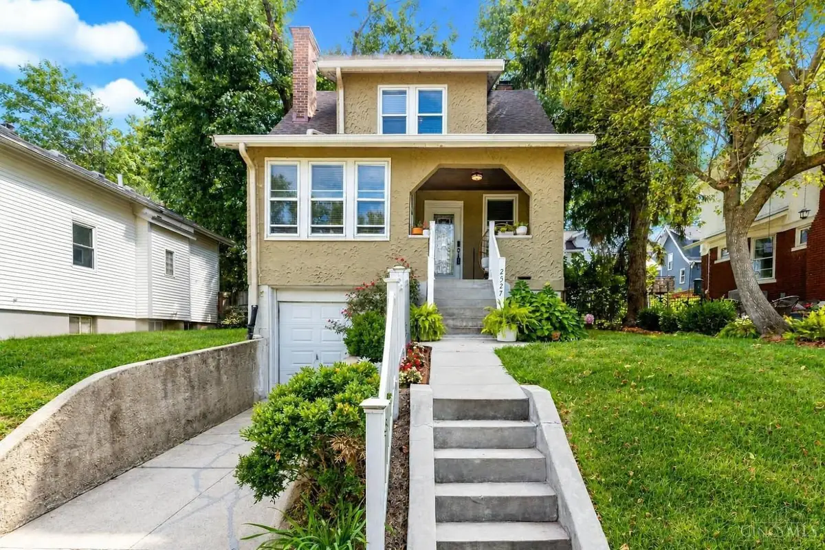 2527 Ridgeland Place, Cincinnati, OH 45212 - #1