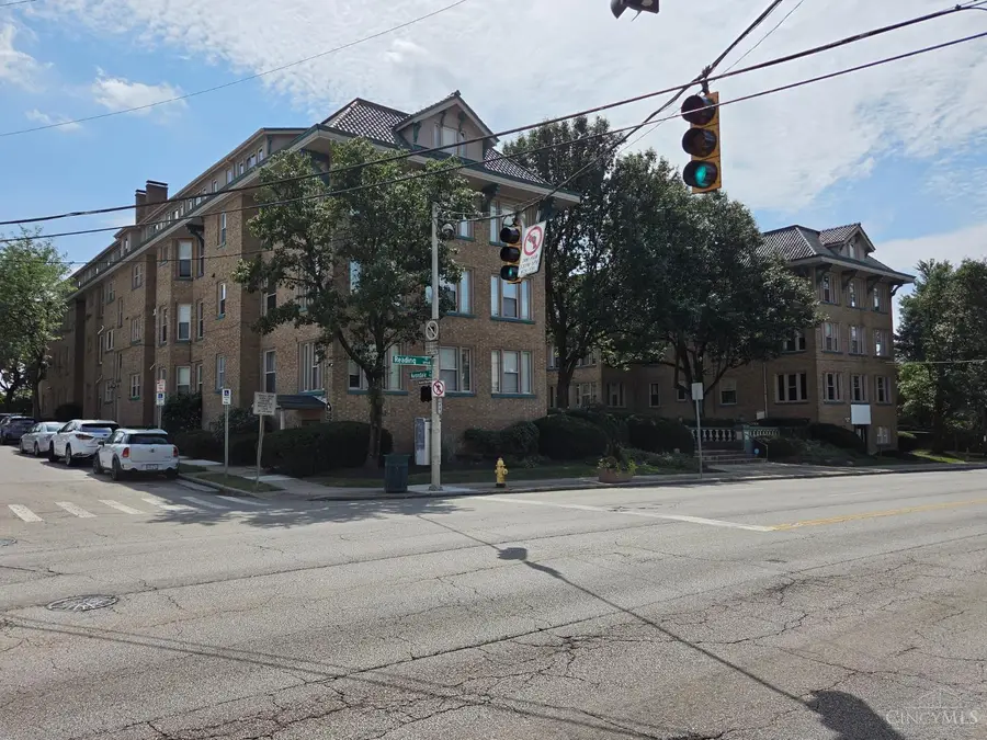 3896 Reading Road #P, Cincinnati, OH 45229 - #2