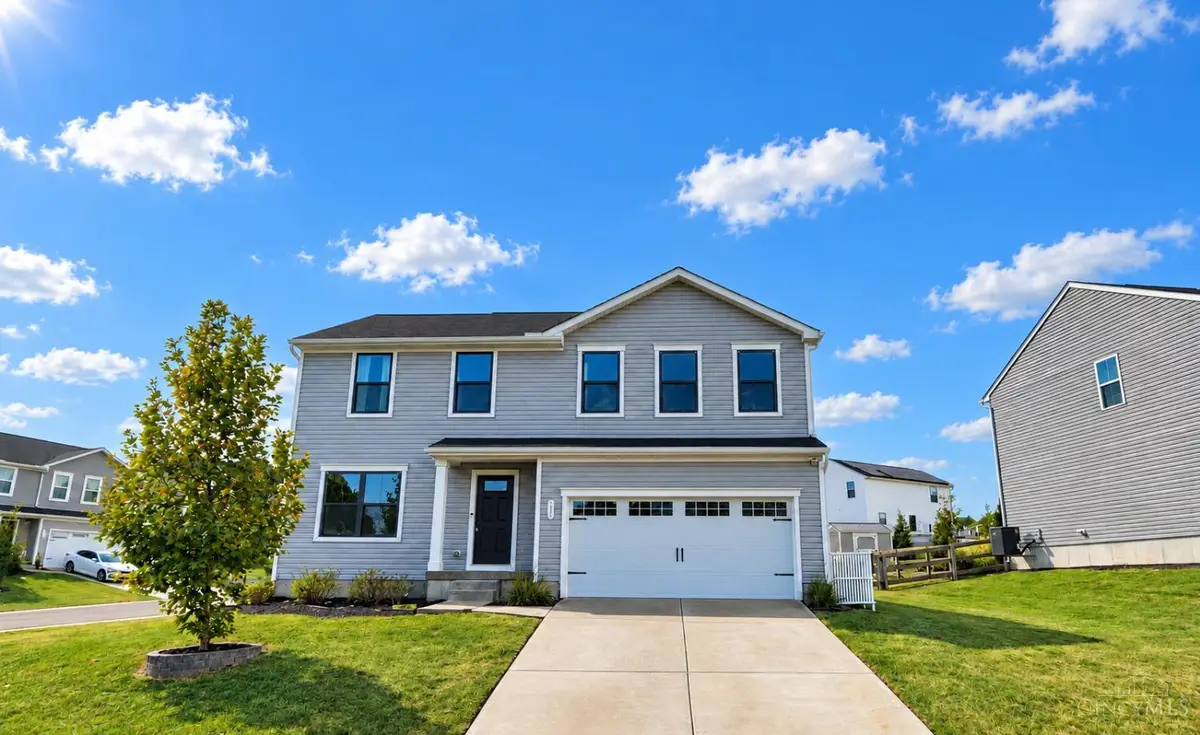 101 Crossing Circle Ct, New Richmond, OH 45157 - #1