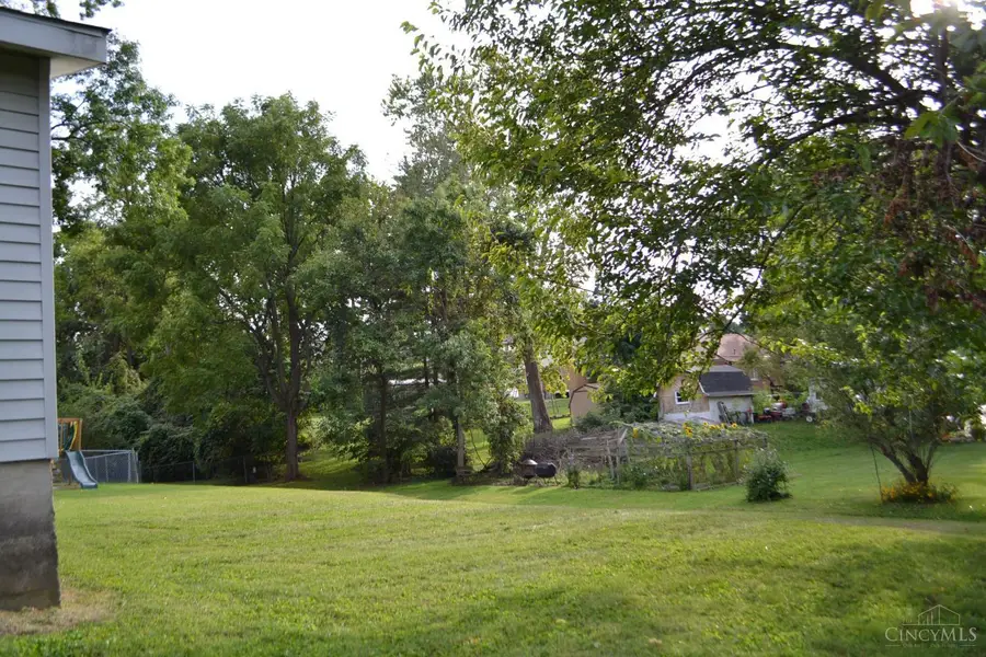 3935 Carrie Avenue, Cheviot, OH 45211 - #3