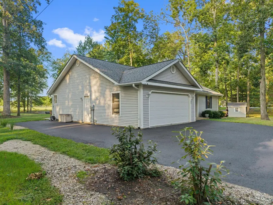 226 Waynoka Drive, Lake Waynoka, OH 45171 - #3