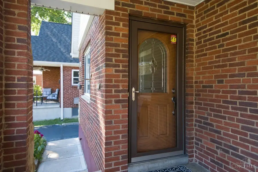 3713 Simpson Avenue, Fairfax, OH 45227 - #2