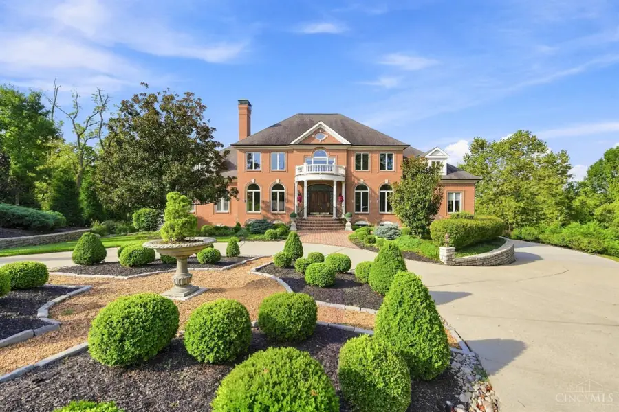 5595 Boomer Road, Cincinnati, OH 45247 - #2