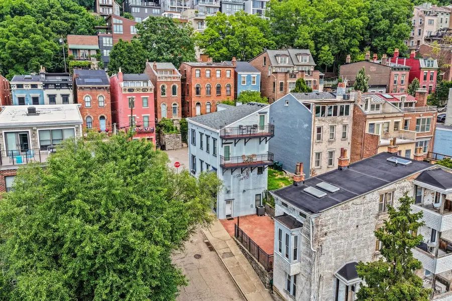 435 Milton Street, Cincinnati, OH 45202 - #2
