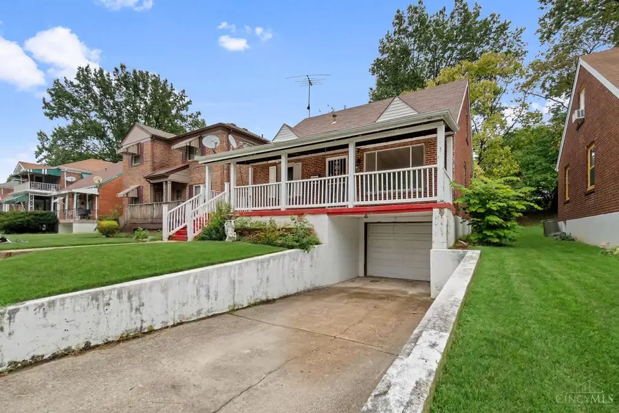 5204 Lillian Drive, Cincinnati, OH 45237 - #3