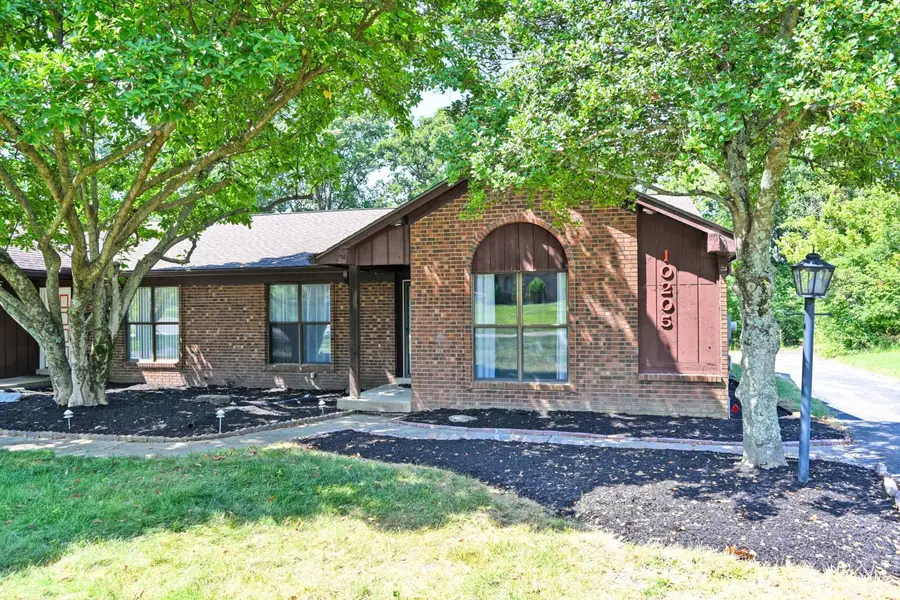 10205 Hightower Court, Montgomery, OH 45249 - #2