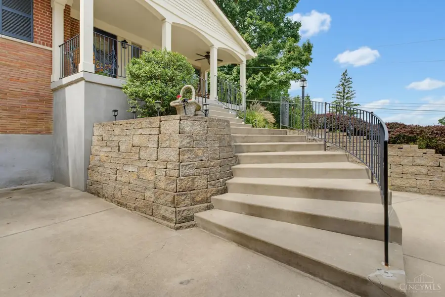699 Eversole Road, Anderson, OH 45230 - #3