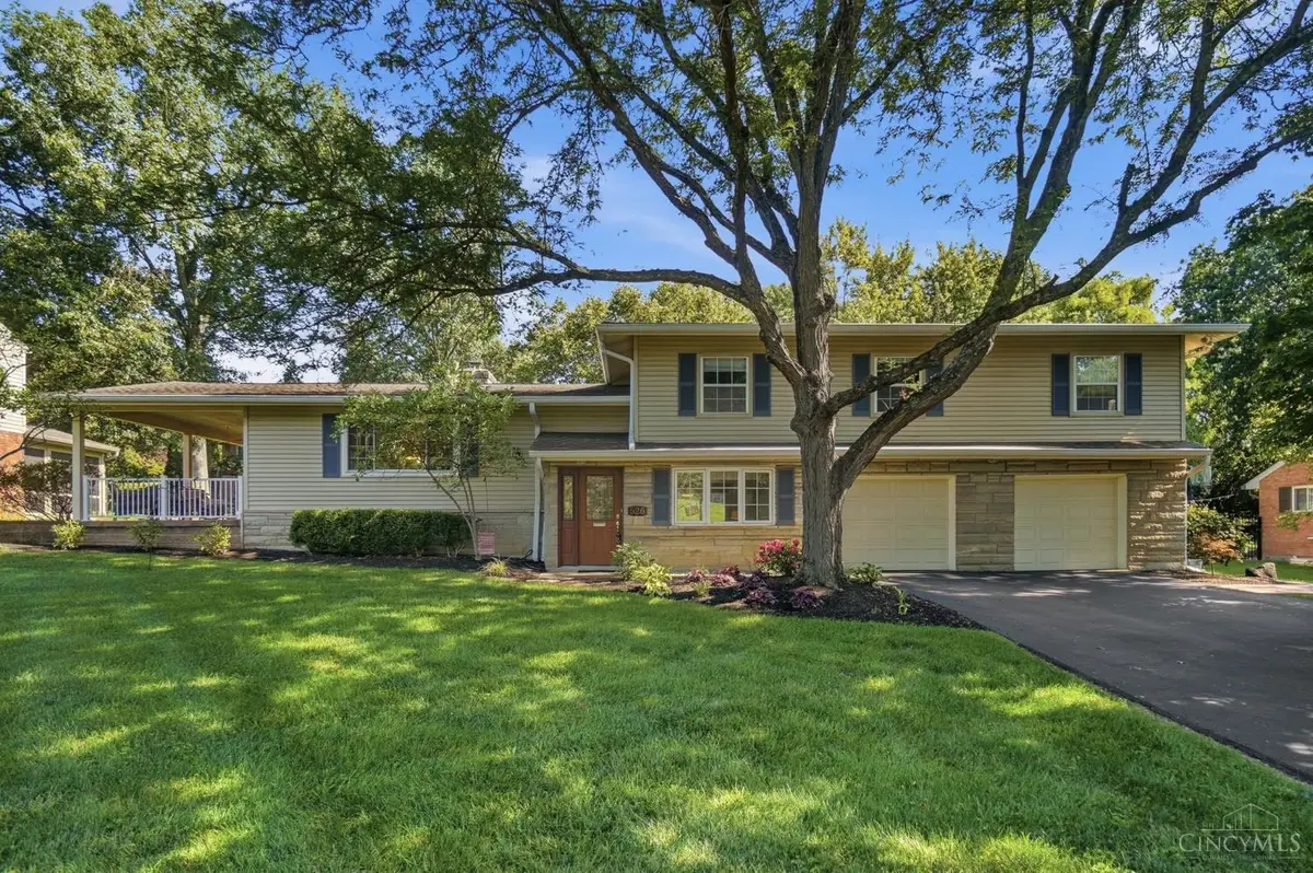 526 Chisholm Trail, Wyoming, OH 45215 - #1