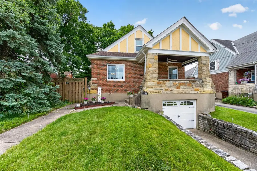 2169 Glenside Avenue, Norwood, OH 45212 - #2