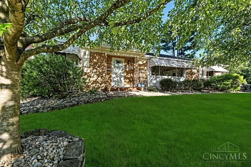 6955 Carroll Avenue, Sycamore, OH 45236 - #1