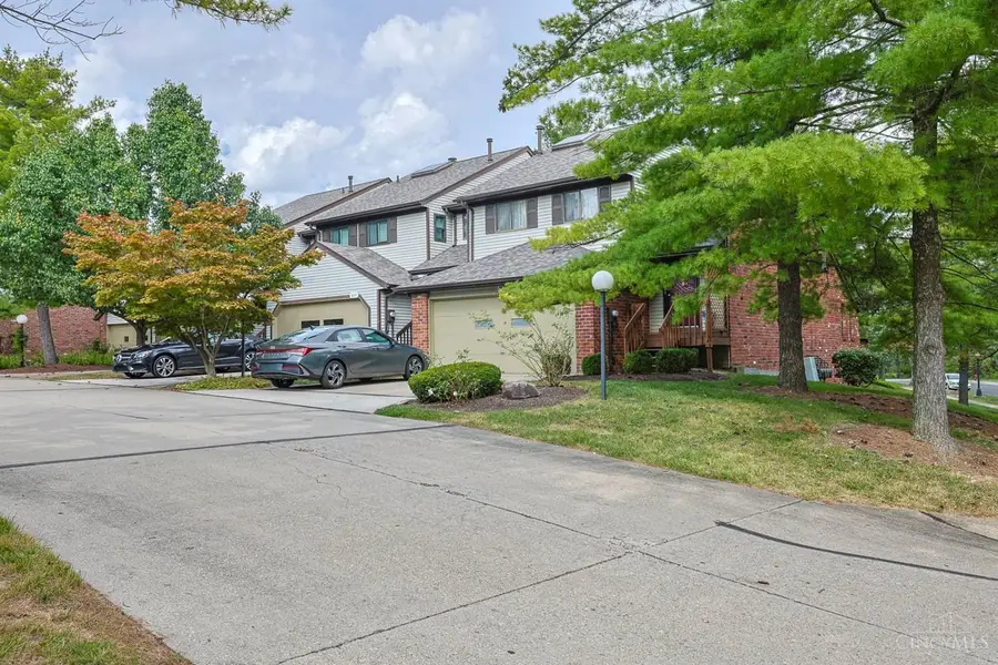 205 Droxford Court #112, Cincinnati, OH 45246 - #2