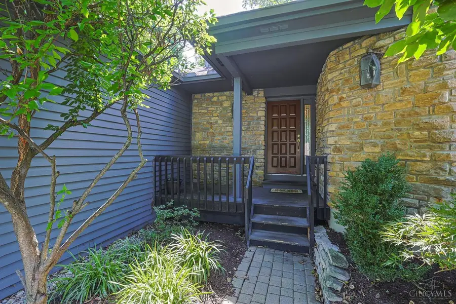 116 Bentwood Court, Blue Ash, OH 45241 - #2