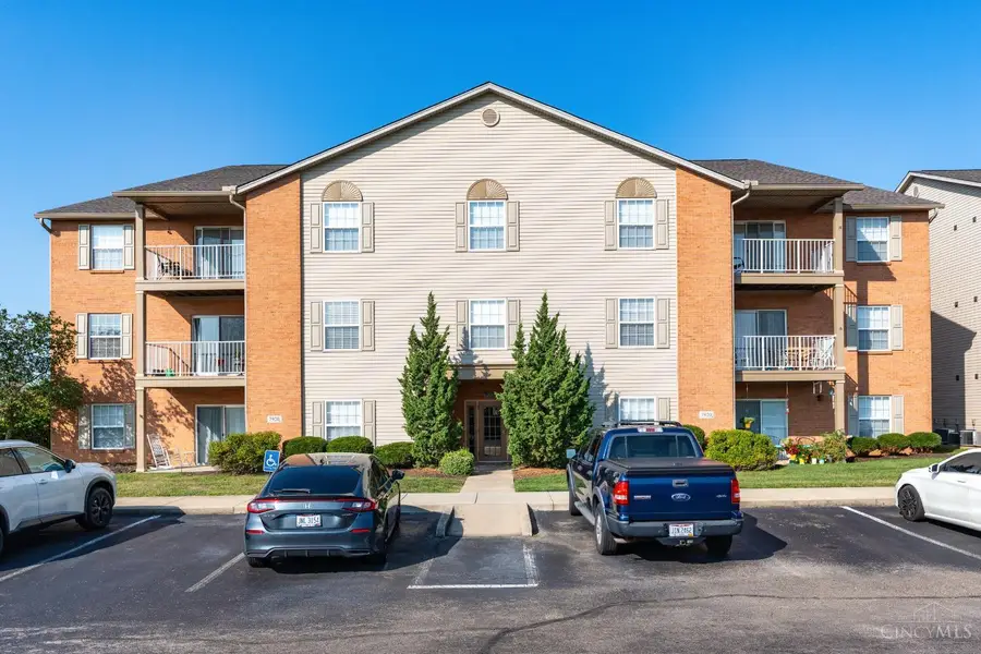 7920 Jessies Way #204, Fairfield, OH 45011 - #2
