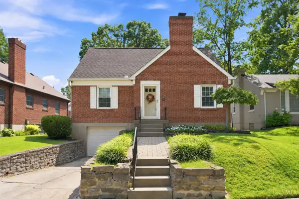 3307 Maplecrest Place, Cincinnati, OH 45209