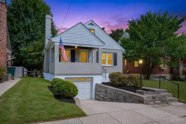 3322 Maplecrest Place, Cincinnati, OH 45209