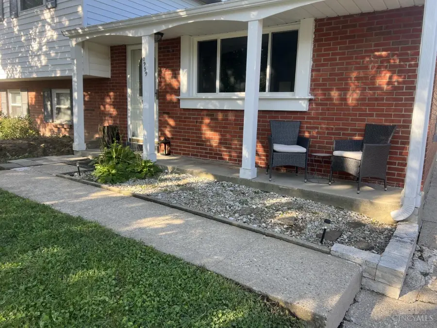 10959 Thornview Drive, Sharonville, OH 45241 - #3