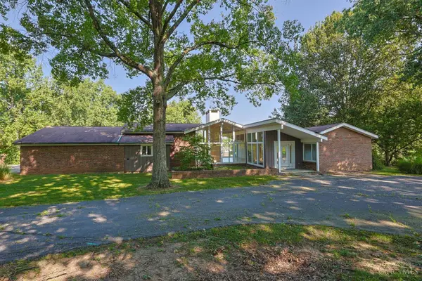 8505 Fox Cub Lane, Indian Hill, OH 45243