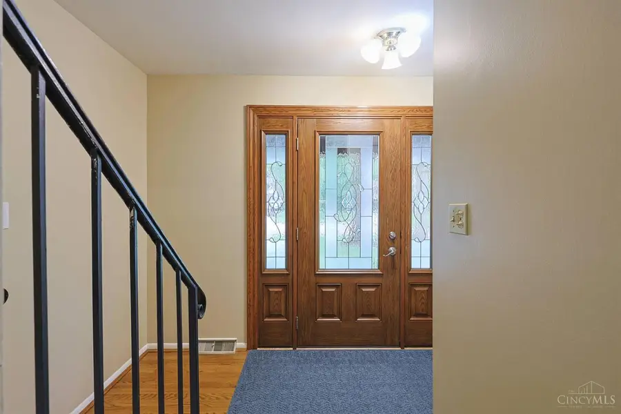 8389 Shadowpoint Court, Montgomery, OH 45242 - #3