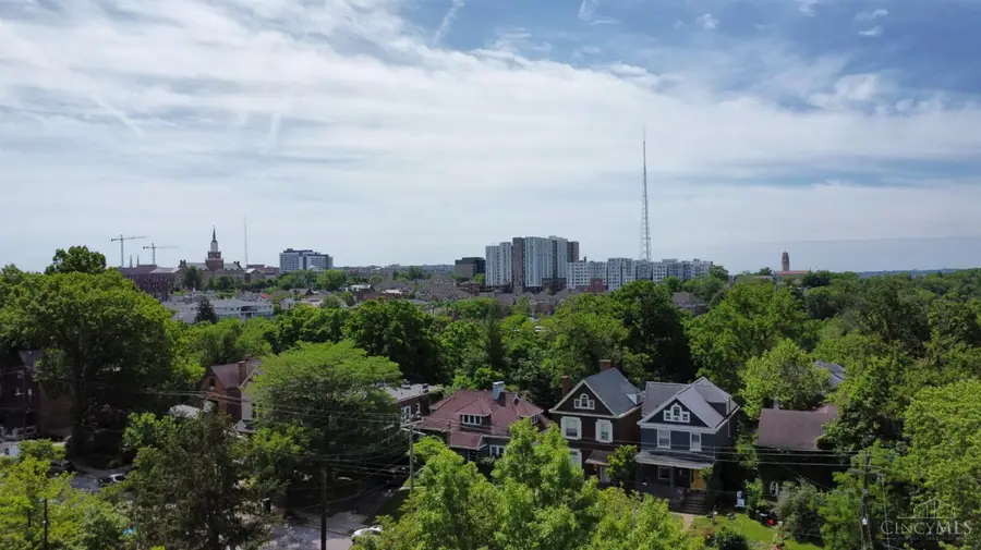 3011 Riddle View Lane, Cincinnati, OH 45220 - #3