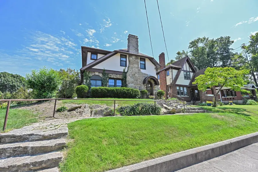 3944 Marburg Avenue, Cincinnati, OH 45209 - #2