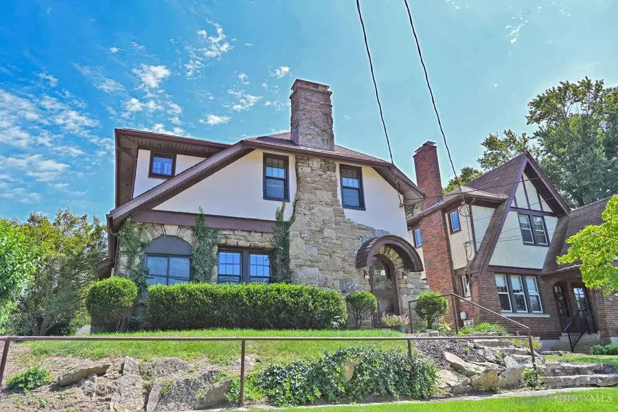 3944 Marburg Avenue, Cincinnati, OH 45209 - #3