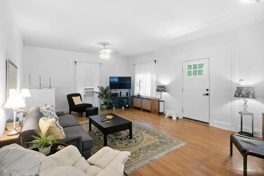 215 S Wayne Avenue, Lockland, OH 45215 - #3