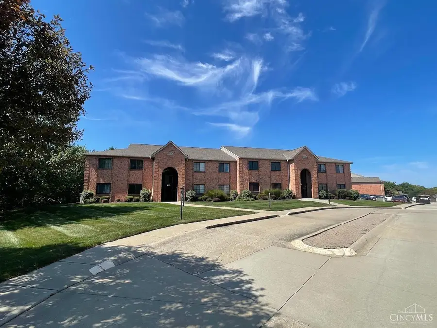 4211 Victorian Green Drive #2, Bridgetown, OH 45211 - #3