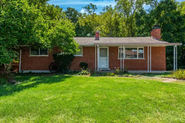 712 Peach Orchard Drive, Dayton, OH 45449