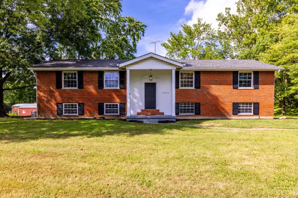 5741 Nickview Drive, Green Twp, OH 45247