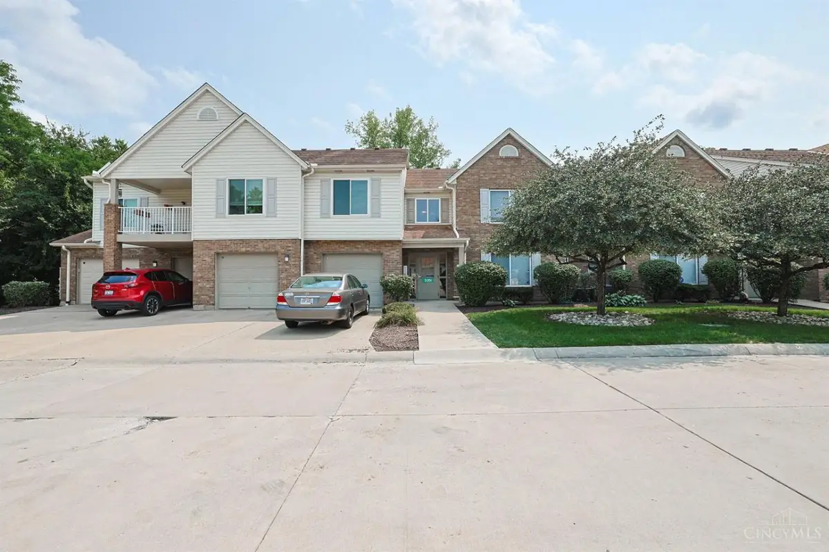 3351 Lindsay Lane #33, Colerain, OH 45251 - #1