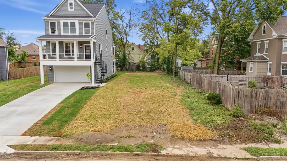 1572 St Leger Place, Cincinnati, OH 45207 - #1