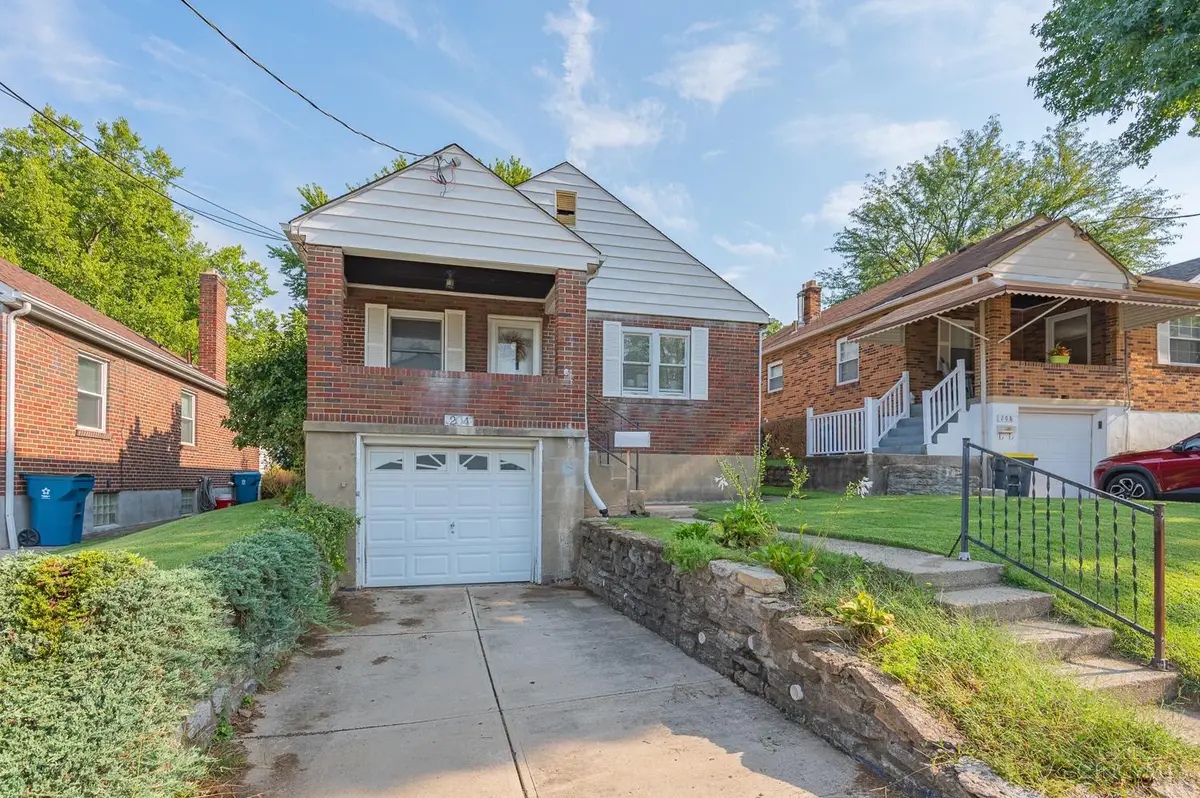 204 E Mechanic Street, Reading, OH 45215 - #1