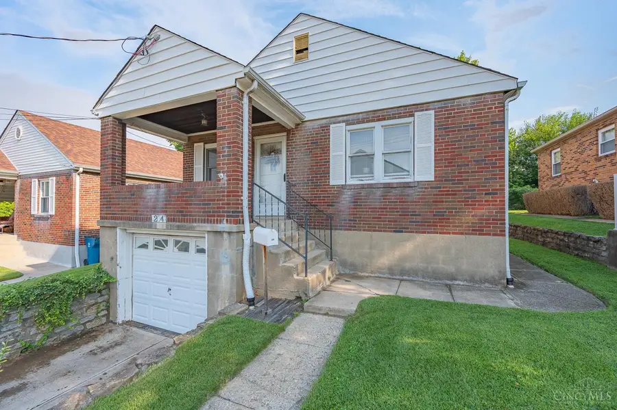 204 E Mechanic Street, Reading, OH 45215 - #2