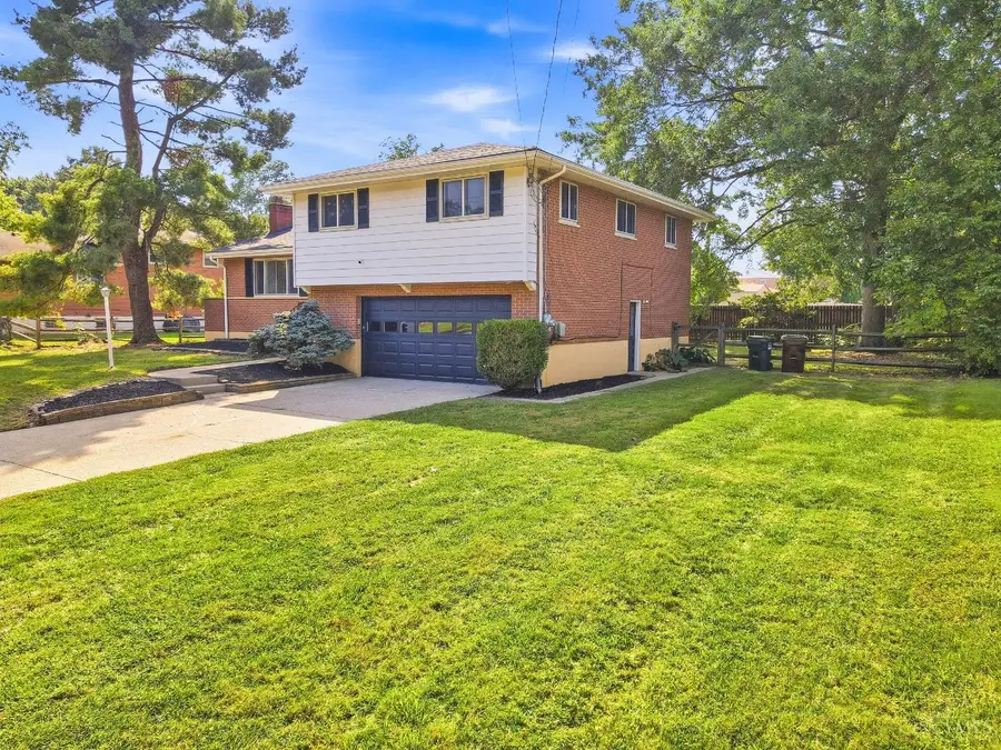 8819 Cavalier Drive, Finneytown, OH 45231 - #2