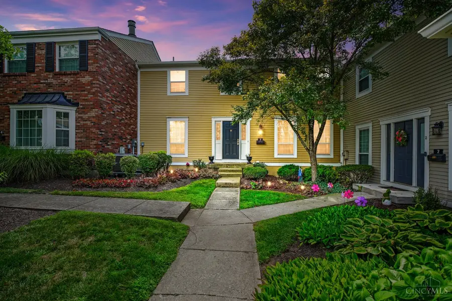 3 S Applewood Court, Fairfield, OH 45014 - #3