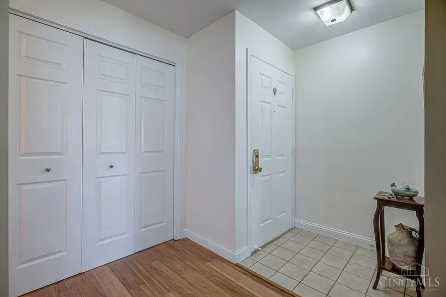 6338 Eagles Lake Drive, Cincinnati, OH 45248 - #3