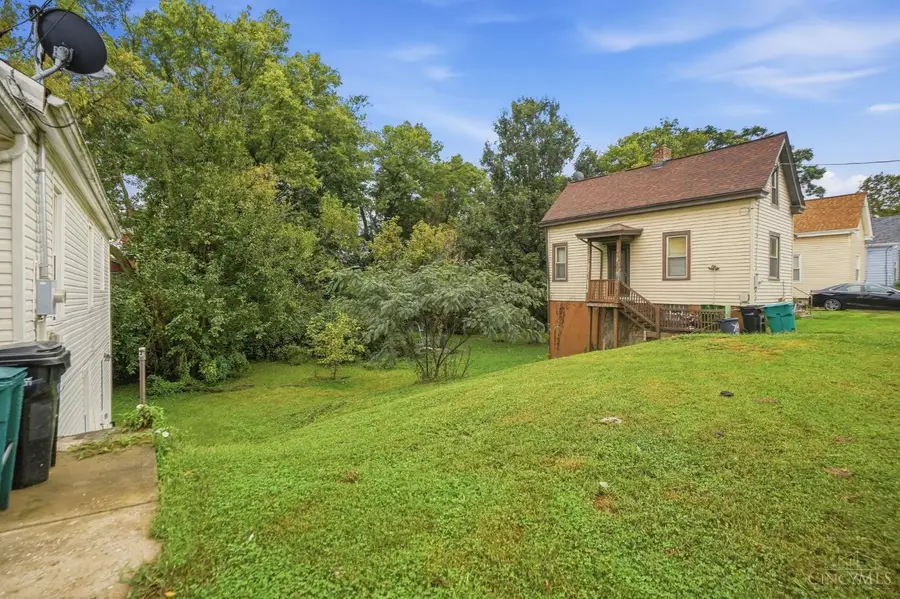 1553 Ambrose Avenue, Cincinnati, OH 45224 - #3