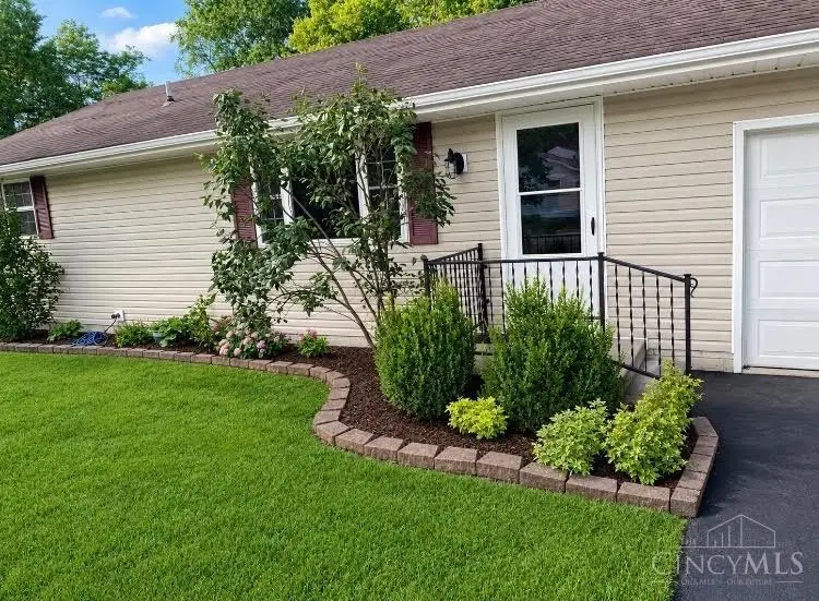 5389 Maple Grove Avenue, Blanchester, OH 45107 - #2