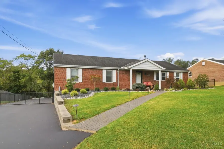 6821 Rackview Road, Green, OH 45248 - #3