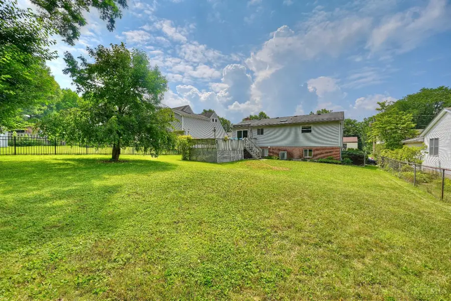 960 Butterfly Court, Finneytown, OH 45231 - #3